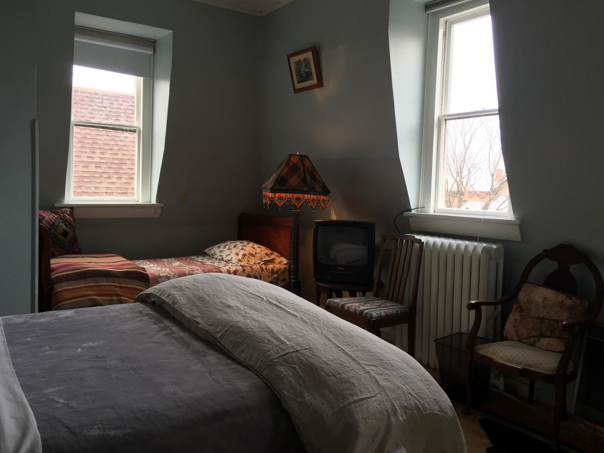 Hudson City Bed And Breakfast Bagian luar foto