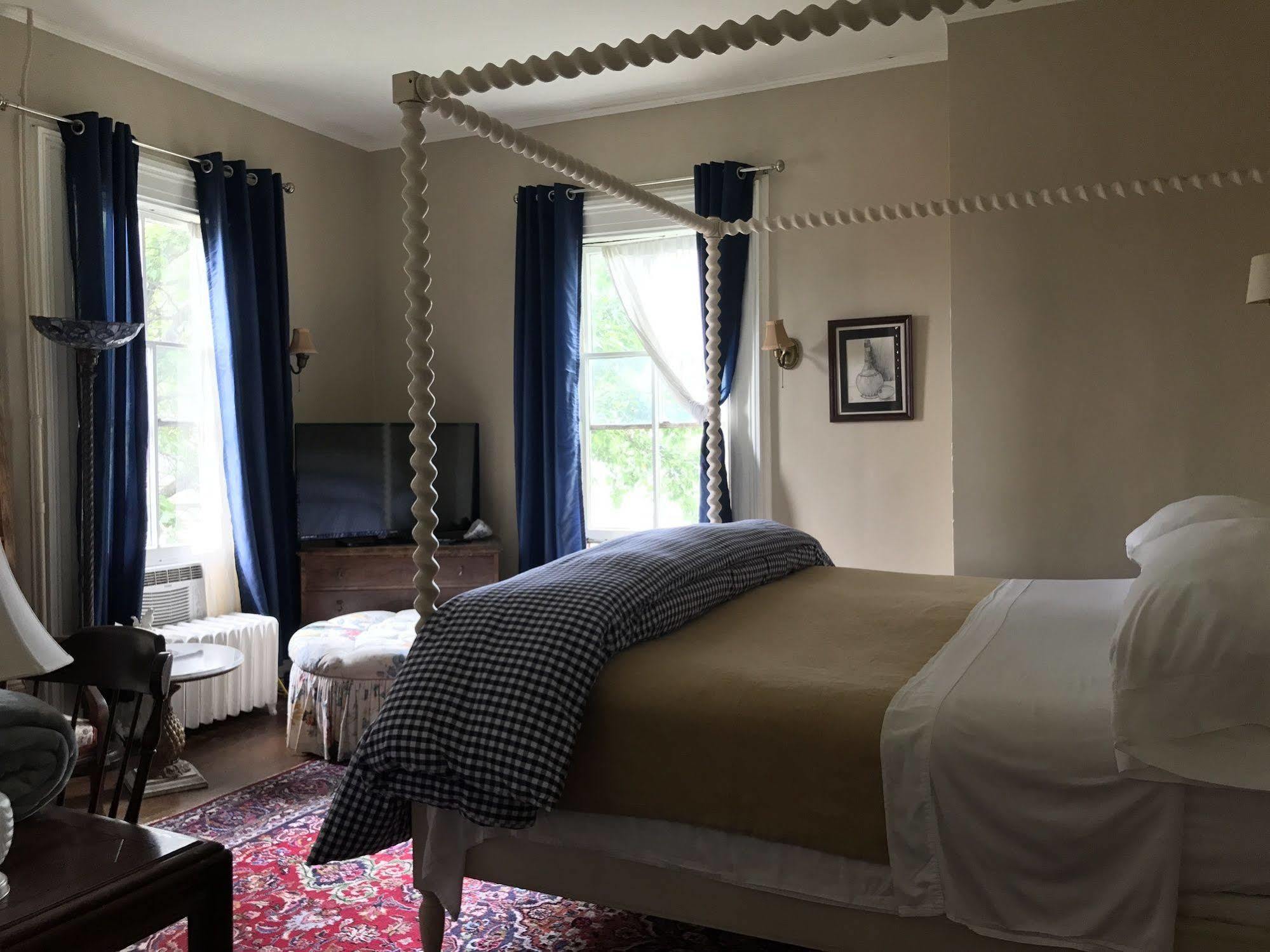 Hudson City Bed And Breakfast Bagian luar foto